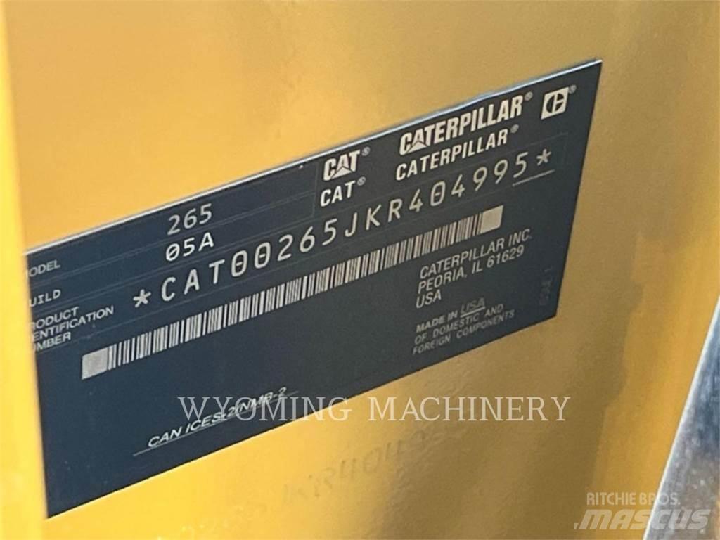 CAT 265 Krautuvai su šoniniu pasukimu