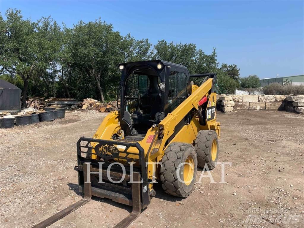 CAT 272D Krautuvai su šoniniu pasukimu