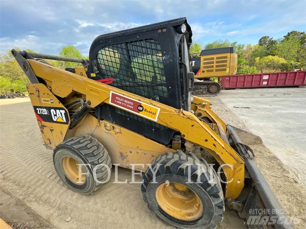 CAT 272D2 Krautuvai su šoniniu pasukimu