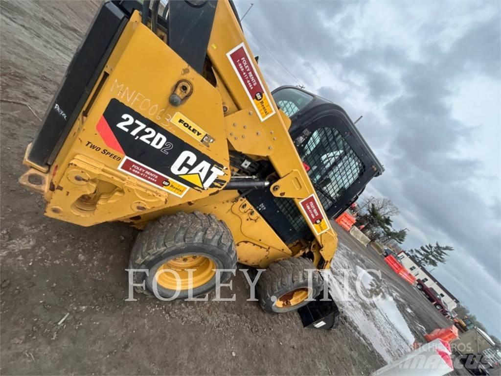 CAT 272D2 Krautuvai su šoniniu pasukimu