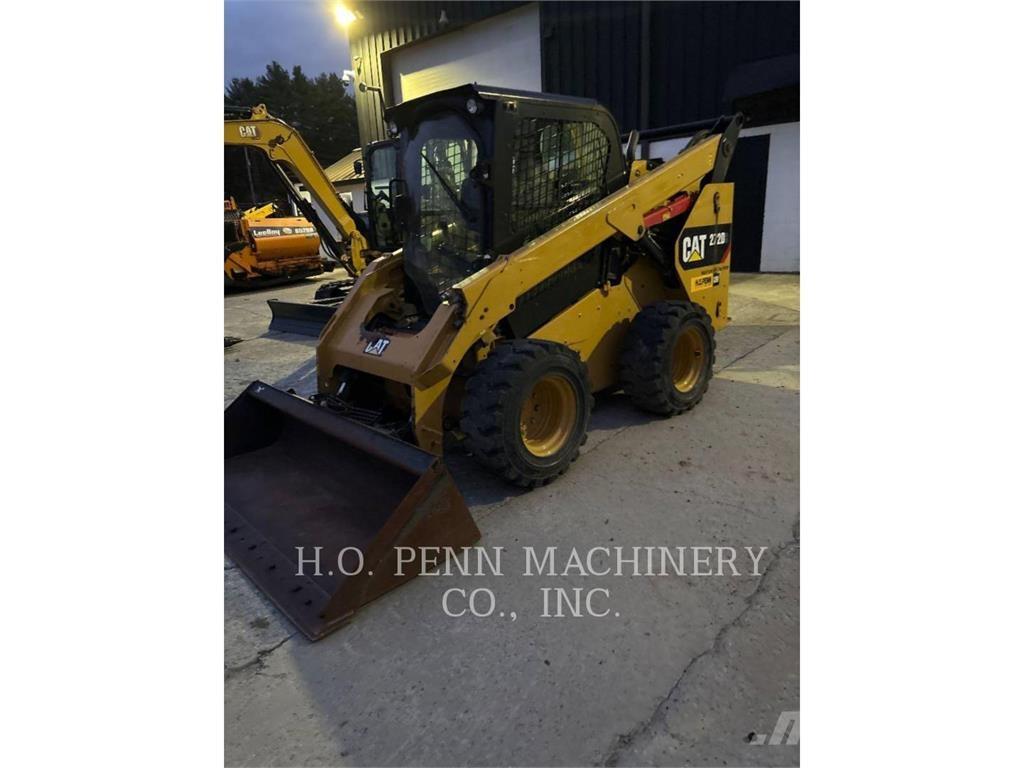 CAT 272D2 Krautuvai su šoniniu pasukimu