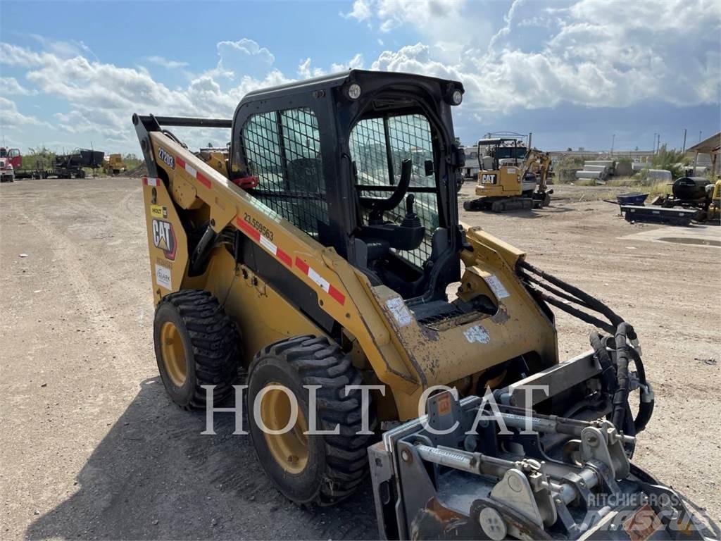 CAT 272D3 Krautuvai su šoniniu pasukimu