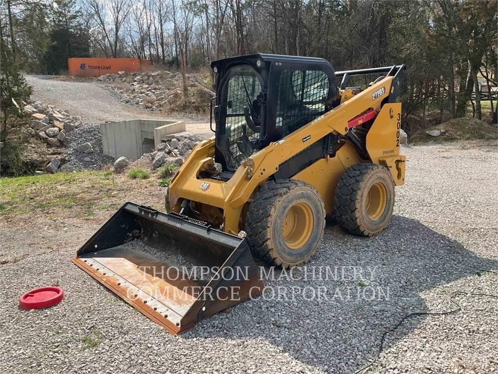 CAT 272D3 Krautuvai su šoniniu pasukimu