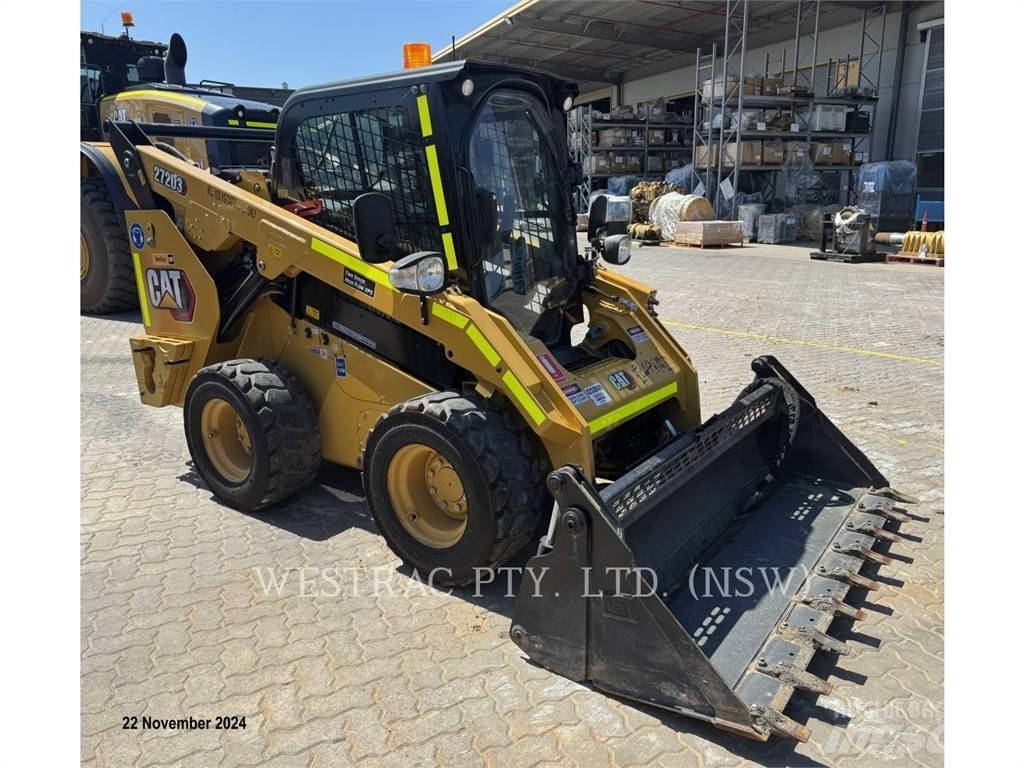 CAT 272D3 Krautuvai su šoniniu pasukimu