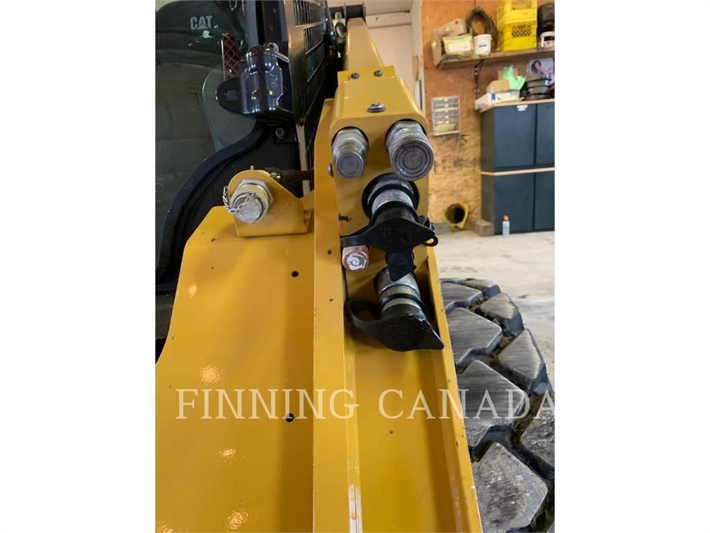 CAT 272D3 XE Krautuvai su šoniniu pasukimu