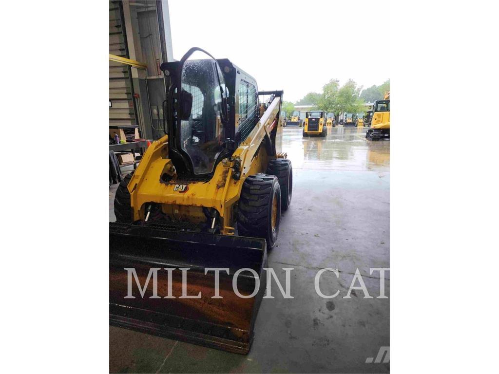 CAT 272D3 XHP Krautuvai su šoniniu pasukimu