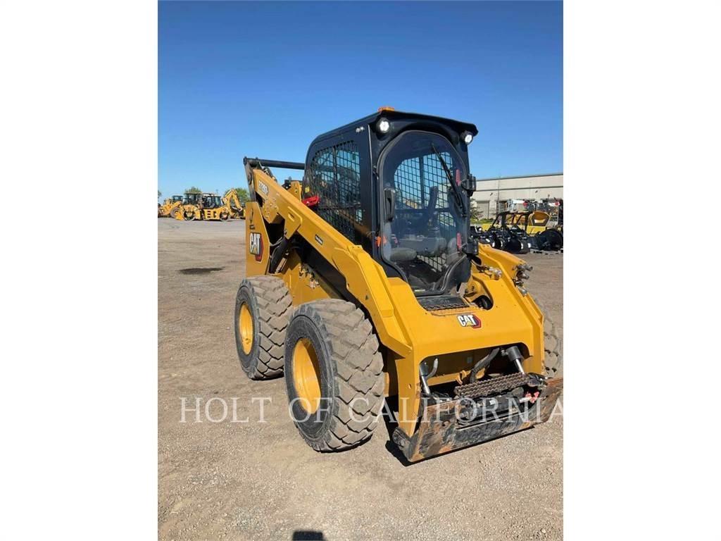 CAT 272D3XE Krautuvai su šoniniu pasukimu