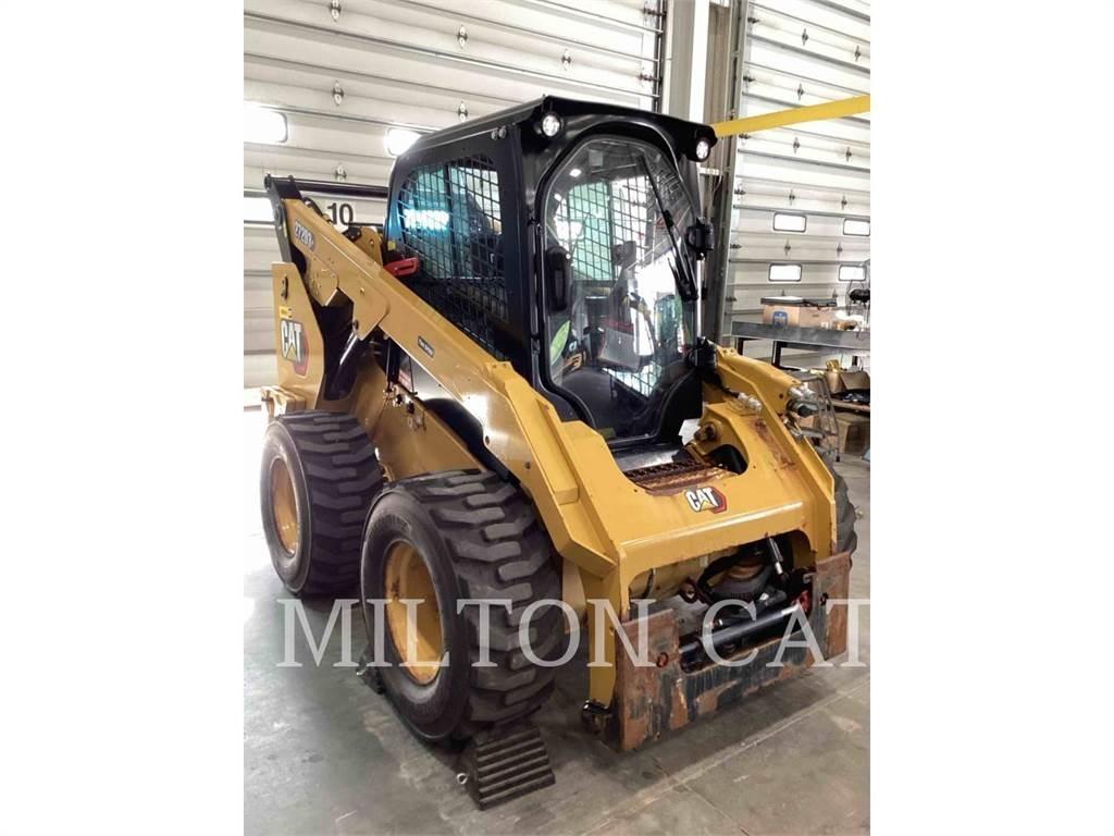CAT 272D3XE Krautuvai su šoniniu pasukimu