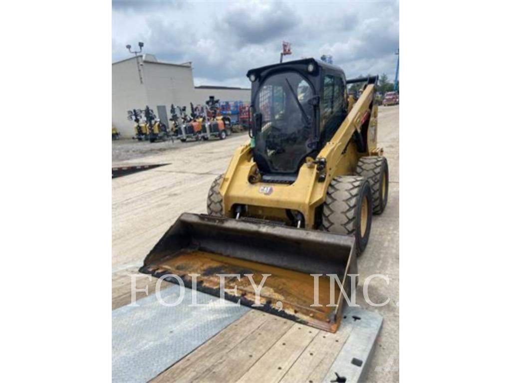 CAT 272D3XE Krautuvai su šoniniu pasukimu
