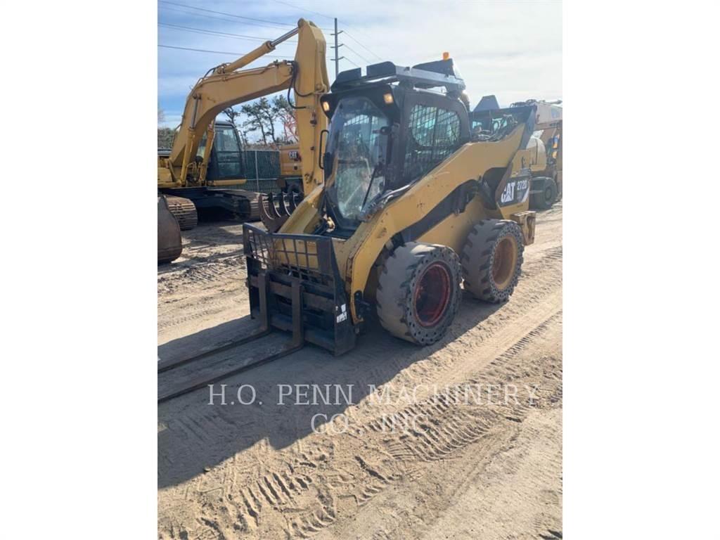 CAT 272DXHP Krautuvai su šoniniu pasukimu