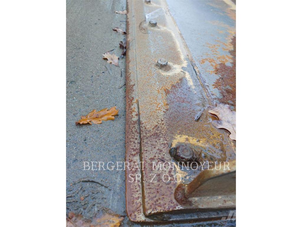 CAT 279D3 Vikšriniai krautuvai