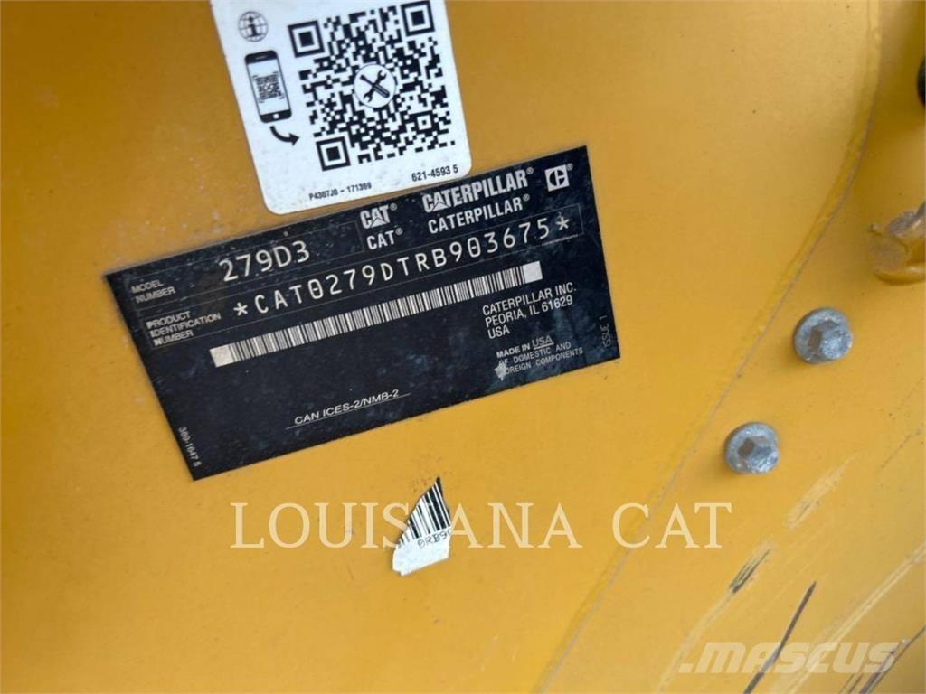 CAT 279D3 Krautuvai su šoniniu pasukimu