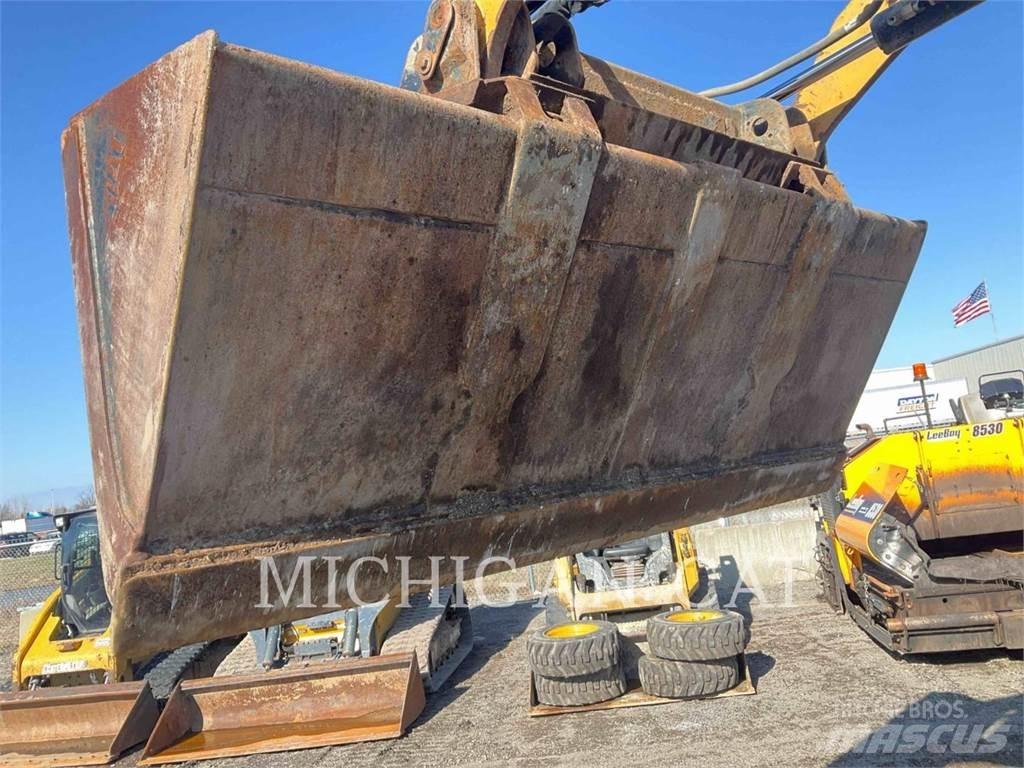 CAT 279D3 AQB Krautuvai su šoniniu pasukimu
