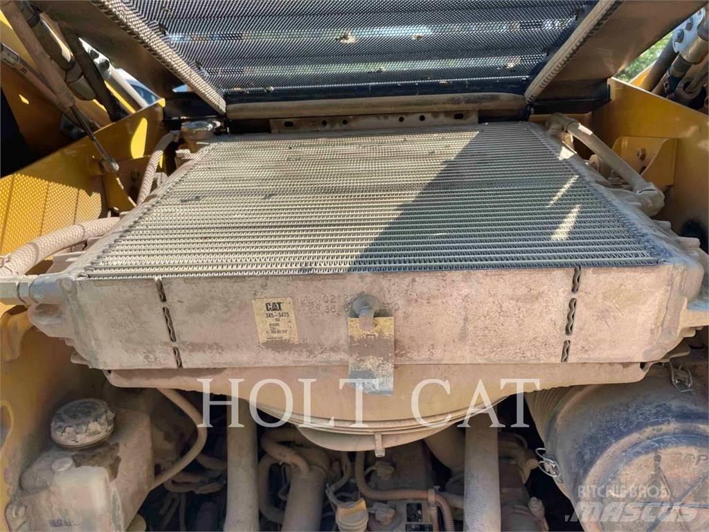 CAT 289D Krautuvai su šoniniu pasukimu