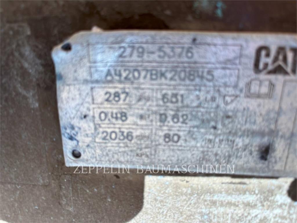 CAT 289D Krautuvai su šoniniu pasukimu