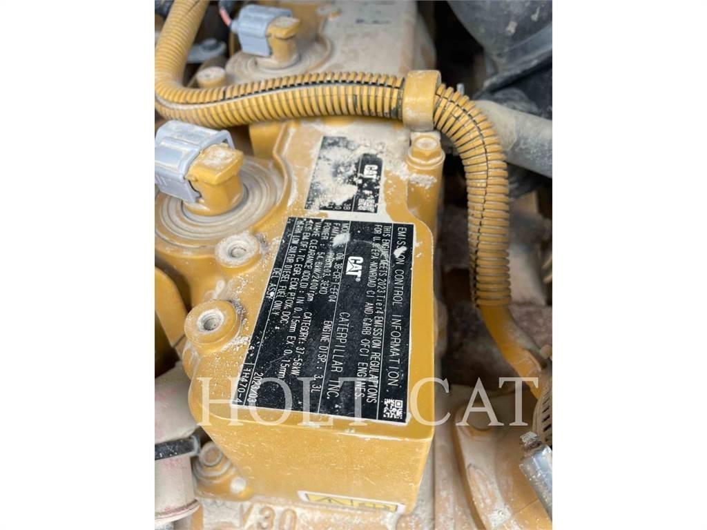 CAT 289D CAB Krautuvai su šoniniu pasukimu