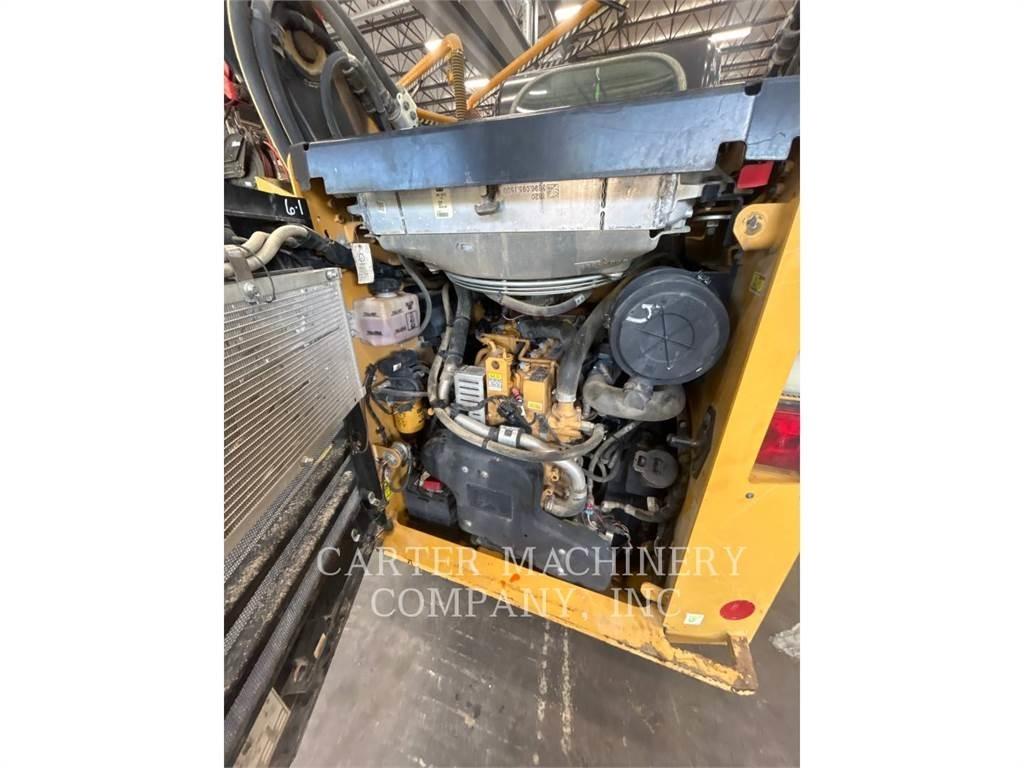 CAT 289D3 Krautuvai su šoniniu pasukimu