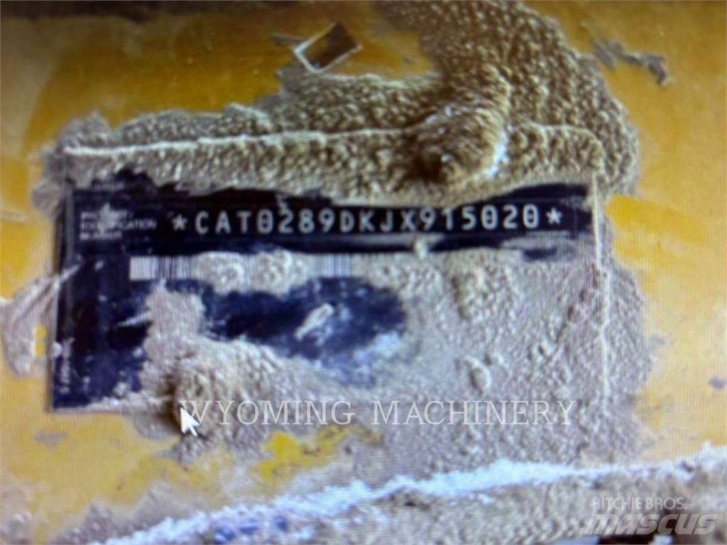 CAT 289D3 Krautuvai su šoniniu pasukimu