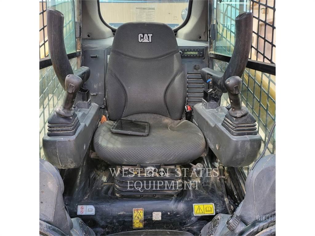 CAT 289D3 Krautuvai su šoniniu pasukimu