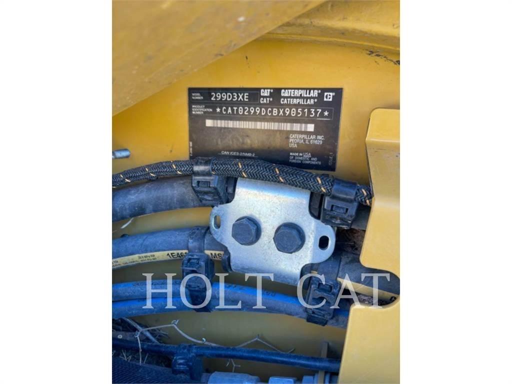 CAT 299D XHP Krautuvai su šoniniu pasukimu