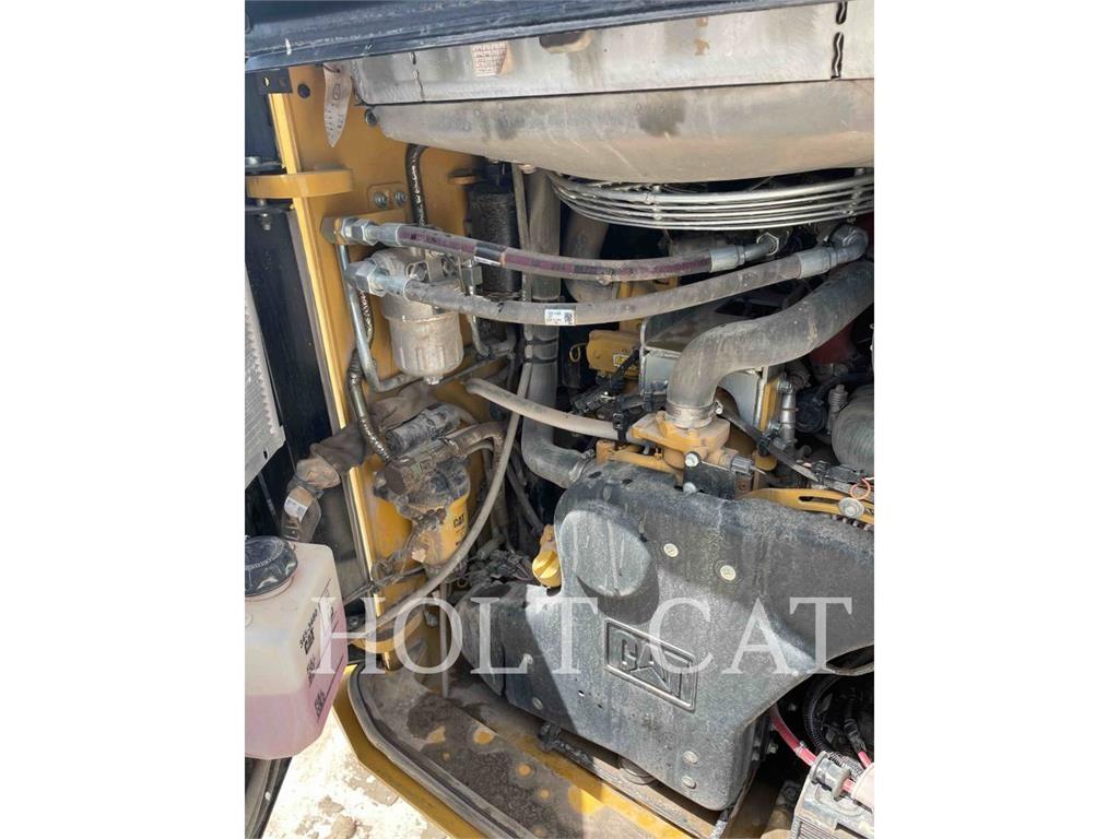 CAT 299D XHP Krautuvai su šoniniu pasukimu