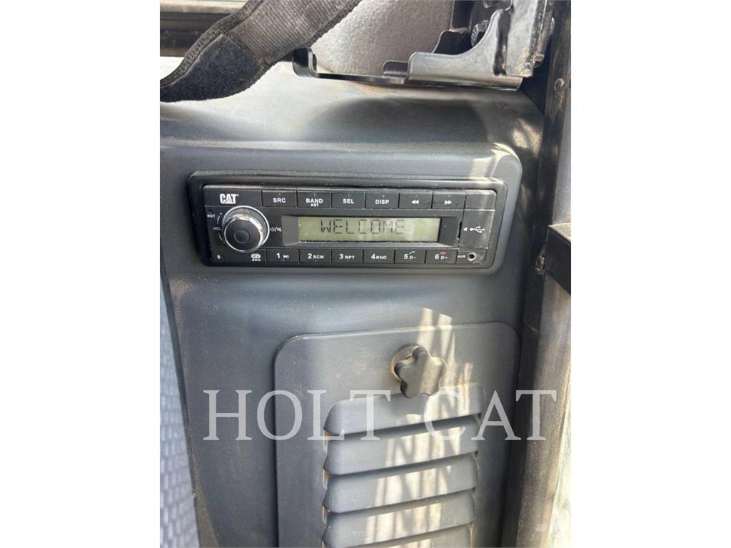 CAT 299D XHP Krautuvai su šoniniu pasukimu