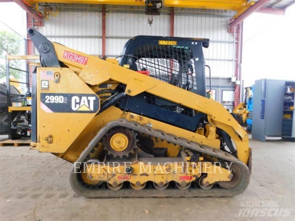 CAT 299D2 Krautuvai su šoniniu pasukimu