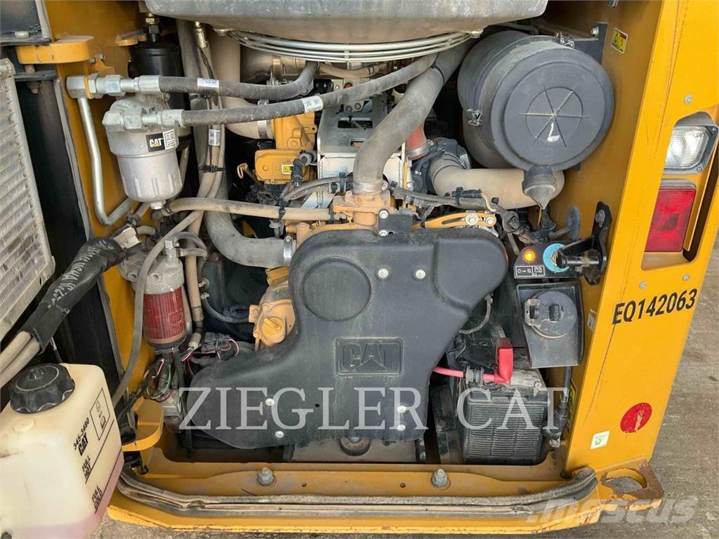 CAT 299D2 Vikšriniai krautuvai