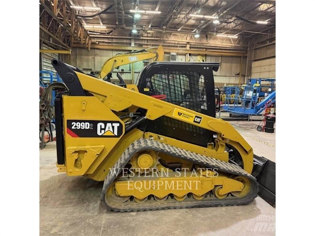 CAT 299D2 Krautuvai su šoniniu pasukimu