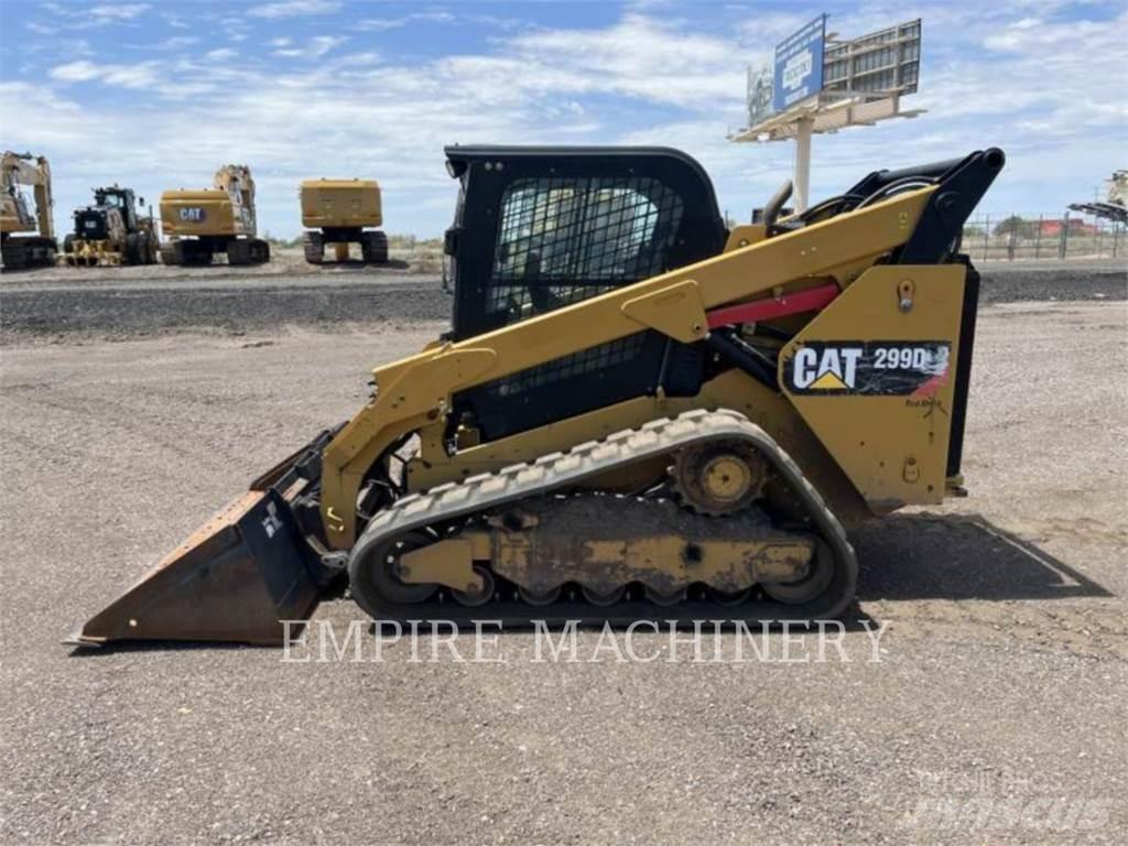 CAT 299D2 CA Krautuvai su šoniniu pasukimu