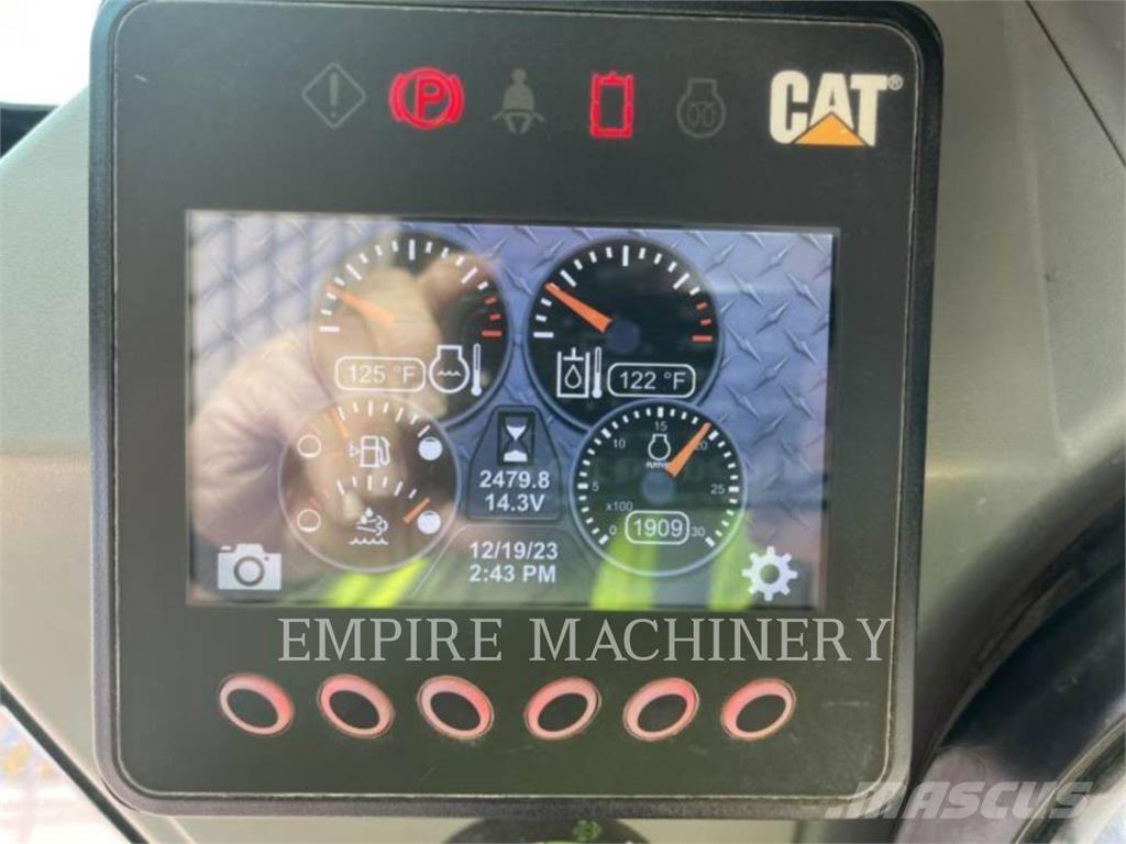 CAT 299D2 CA Krautuvai su šoniniu pasukimu