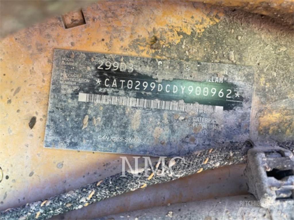 CAT 299D3 Krautuvai su šoniniu pasukimu