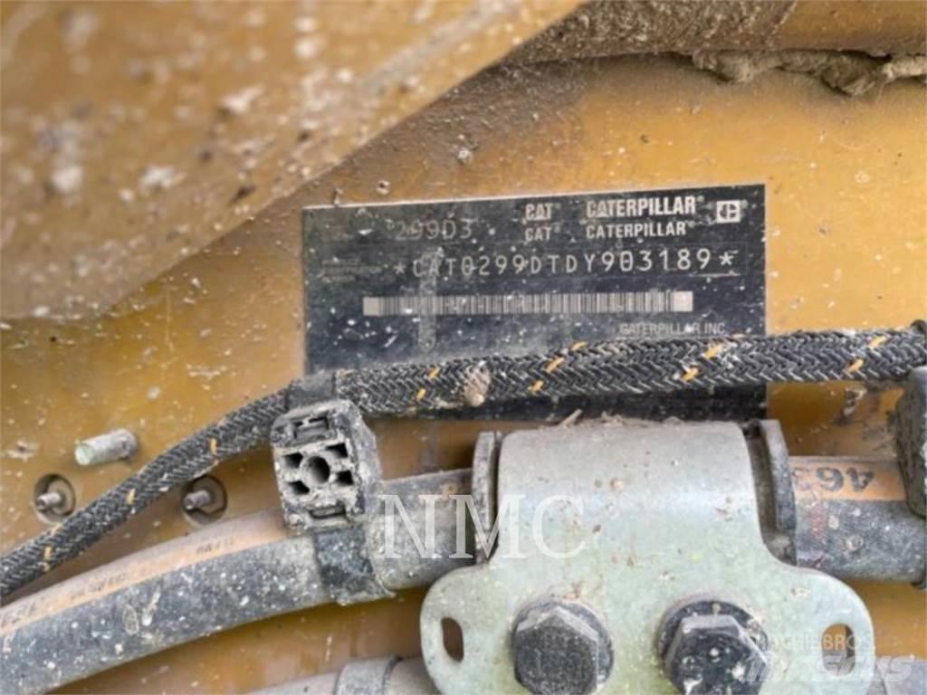 CAT 299D3 Krautuvai su šoniniu pasukimu