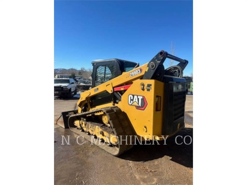CAT 299D3 Krautuvai su šoniniu pasukimu