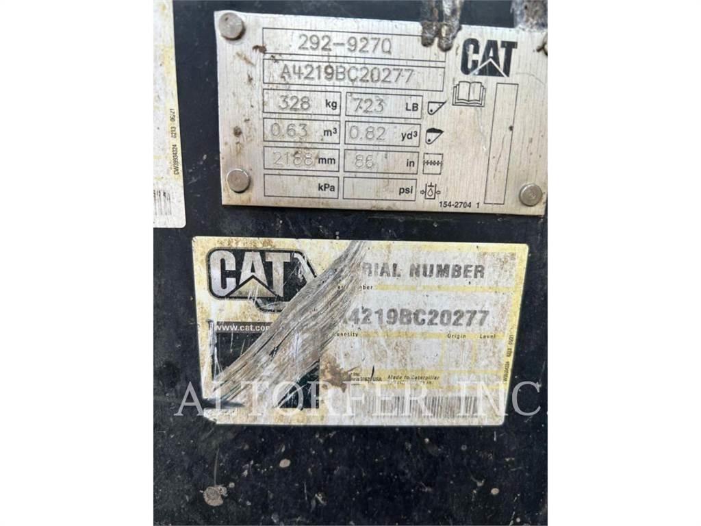 CAT 299D3 Krautuvai su šoniniu pasukimu