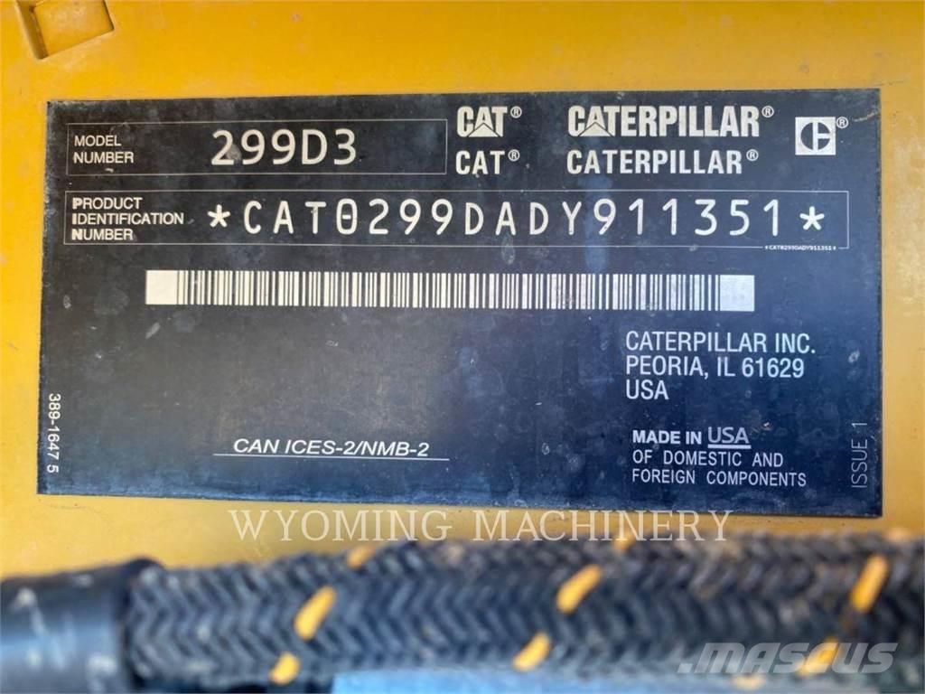 CAT 299D3 Krautuvai su šoniniu pasukimu