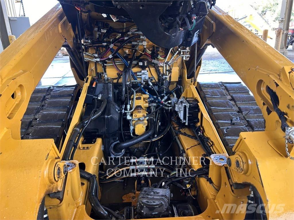 CAT 299D3 Krautuvai su šoniniu pasukimu