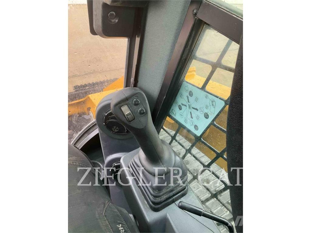 CAT 299D3 Vikšriniai krautuvai