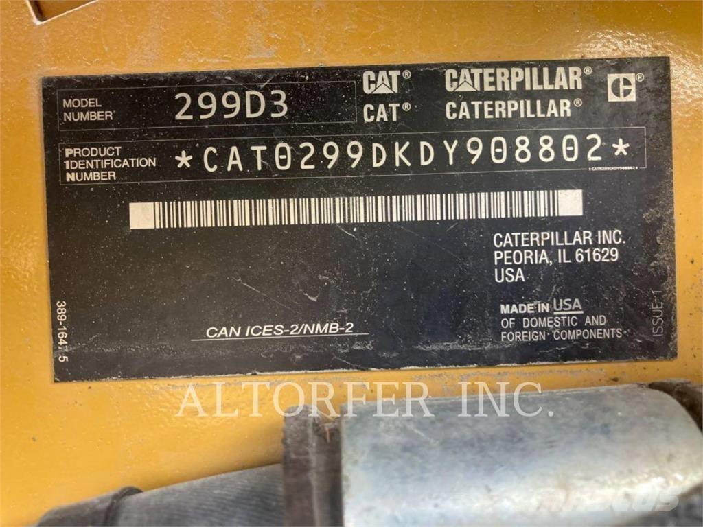 CAT 299D3 Krautuvai su šoniniu pasukimu