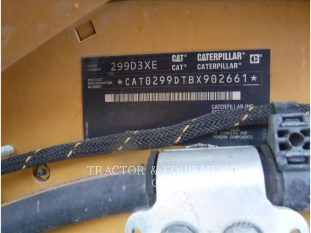 CAT 299D3 XE Krautuvai su šoniniu pasukimu