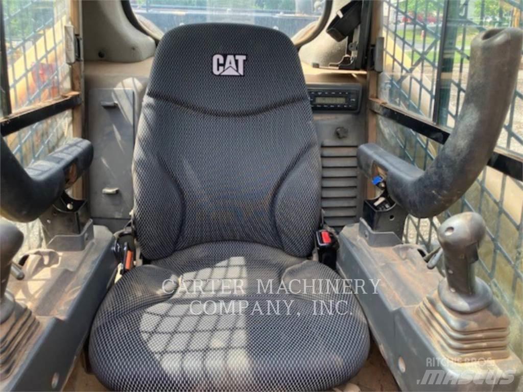 CAT 299D3 XE Krautuvai su šoniniu pasukimu