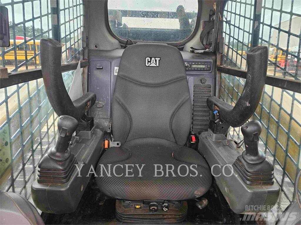CAT 299D3 XELM Krautuvai su šoniniu pasukimu