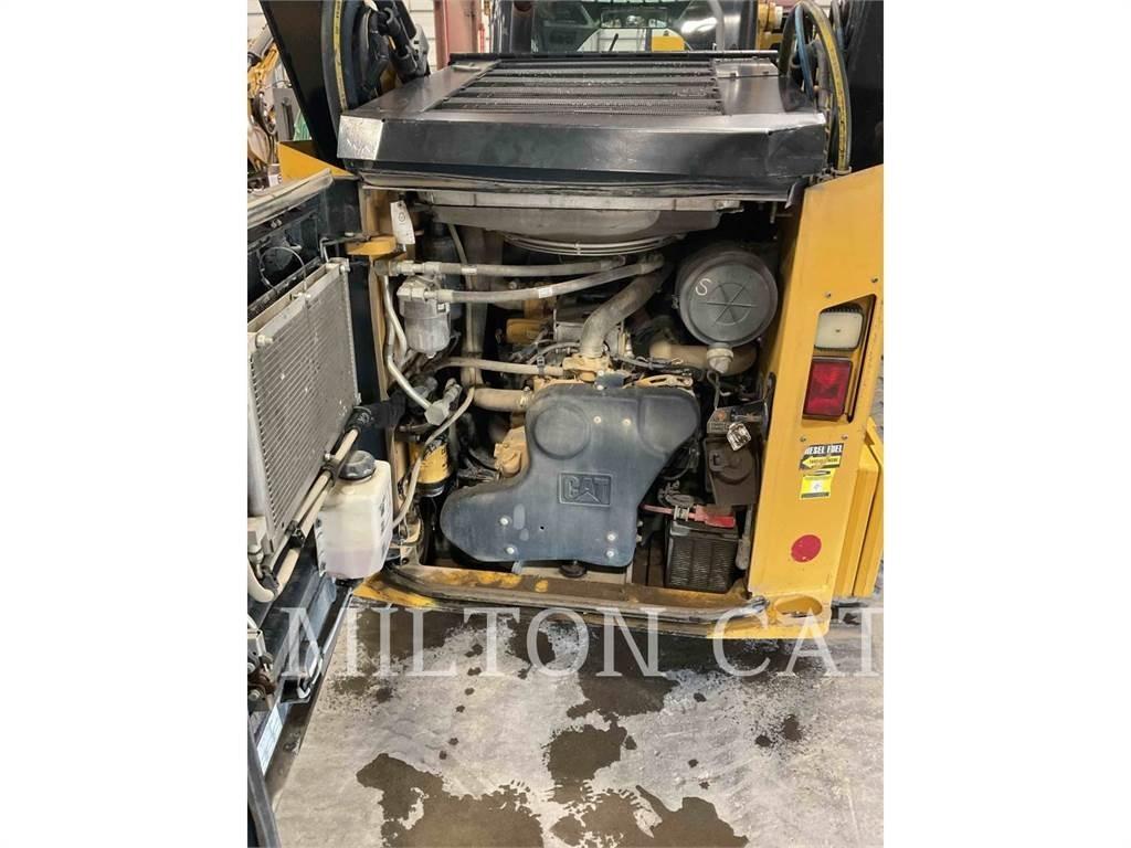 CAT 299D3 XHP Krautuvai su šoniniu pasukimu