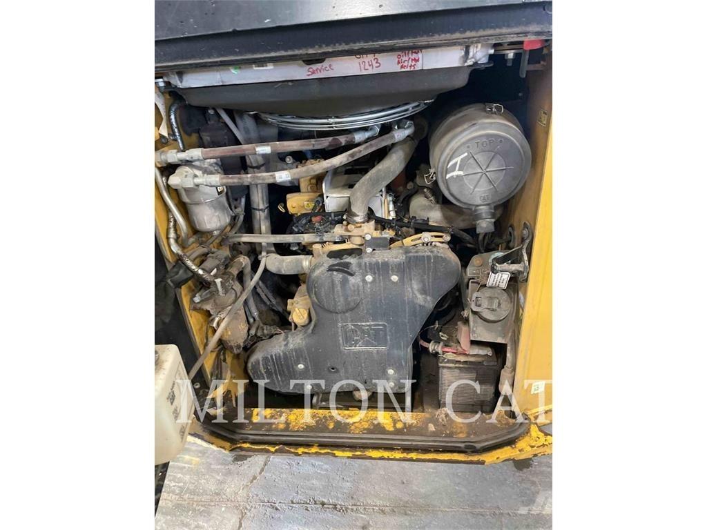 CAT 299D3 XHP Krautuvai su šoniniu pasukimu