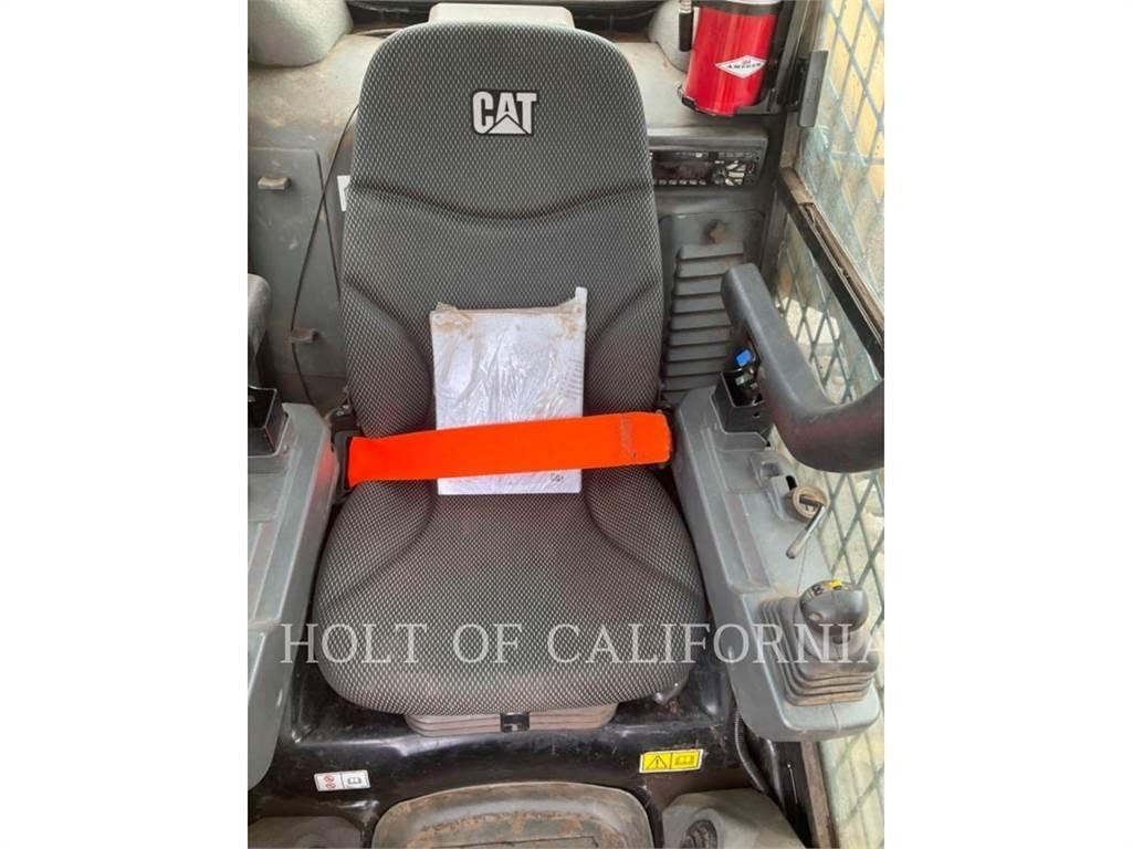 CAT 299D3XE Krautuvai su šoniniu pasukimu