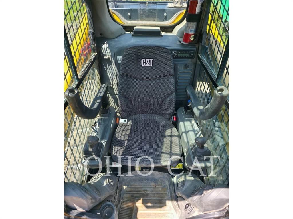CAT 299D3XE Krautuvai su šoniniu pasukimu