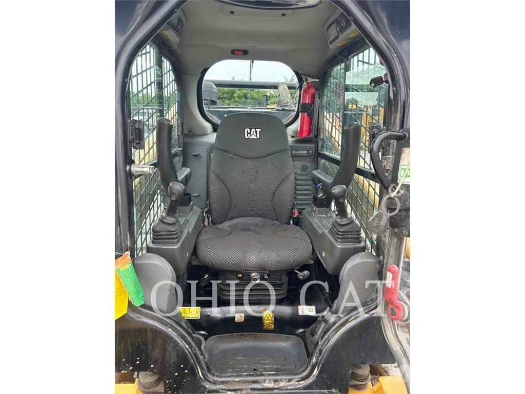 CAT 299D3XE Krautuvai su šoniniu pasukimu