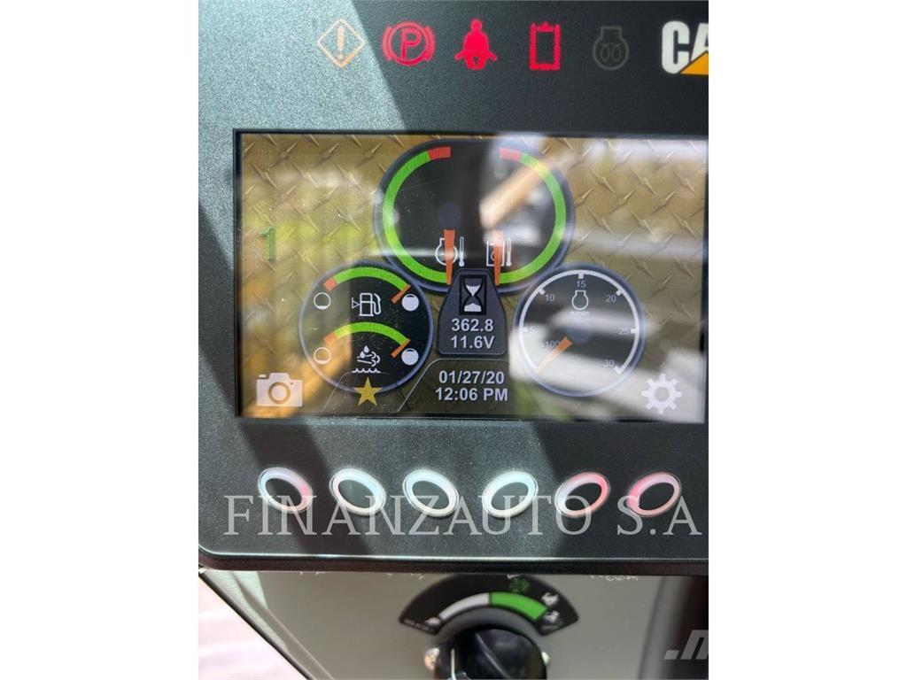 CAT 299D3XE Krautuvai su šoniniu pasukimu