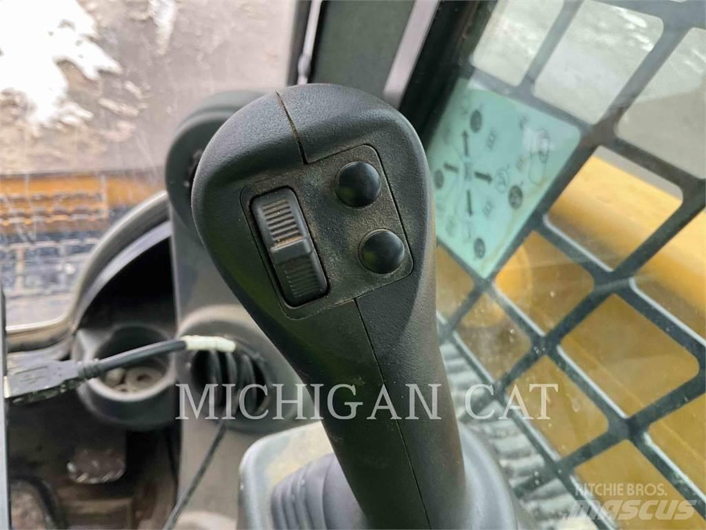 CAT 299D3XE D2AQBR Krautuvai su šoniniu pasukimu