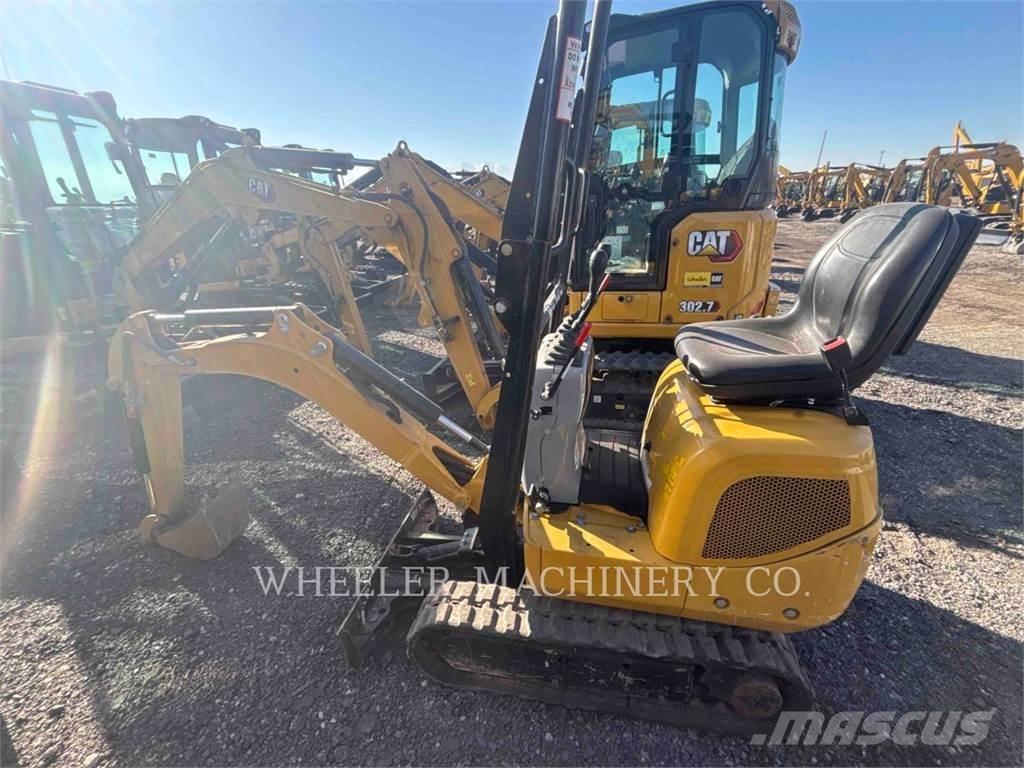 CAT 300.9D Vikšriniai ekskavatoriai